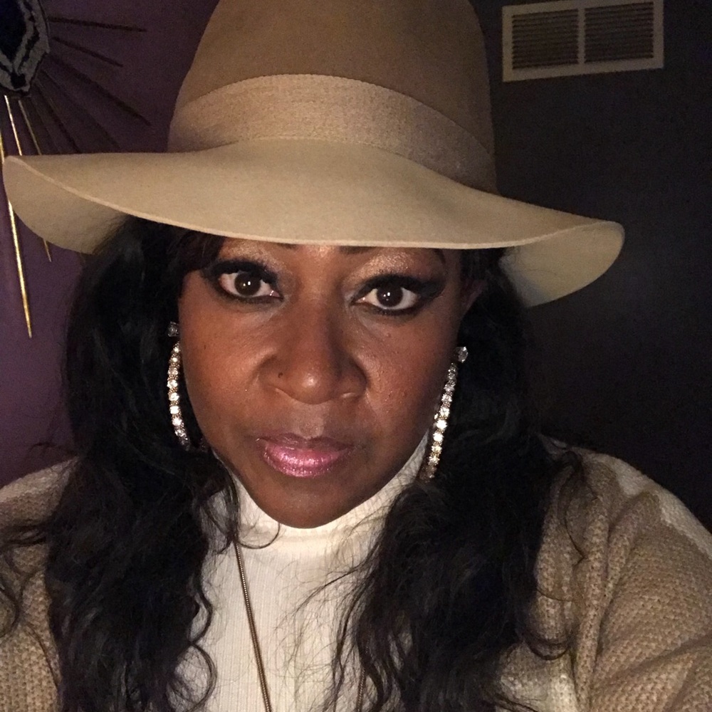 Meet your Posher, Angel